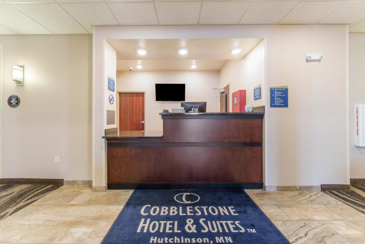 Cobblestone Hotel&Suites - Hutchinson Extérieur photo